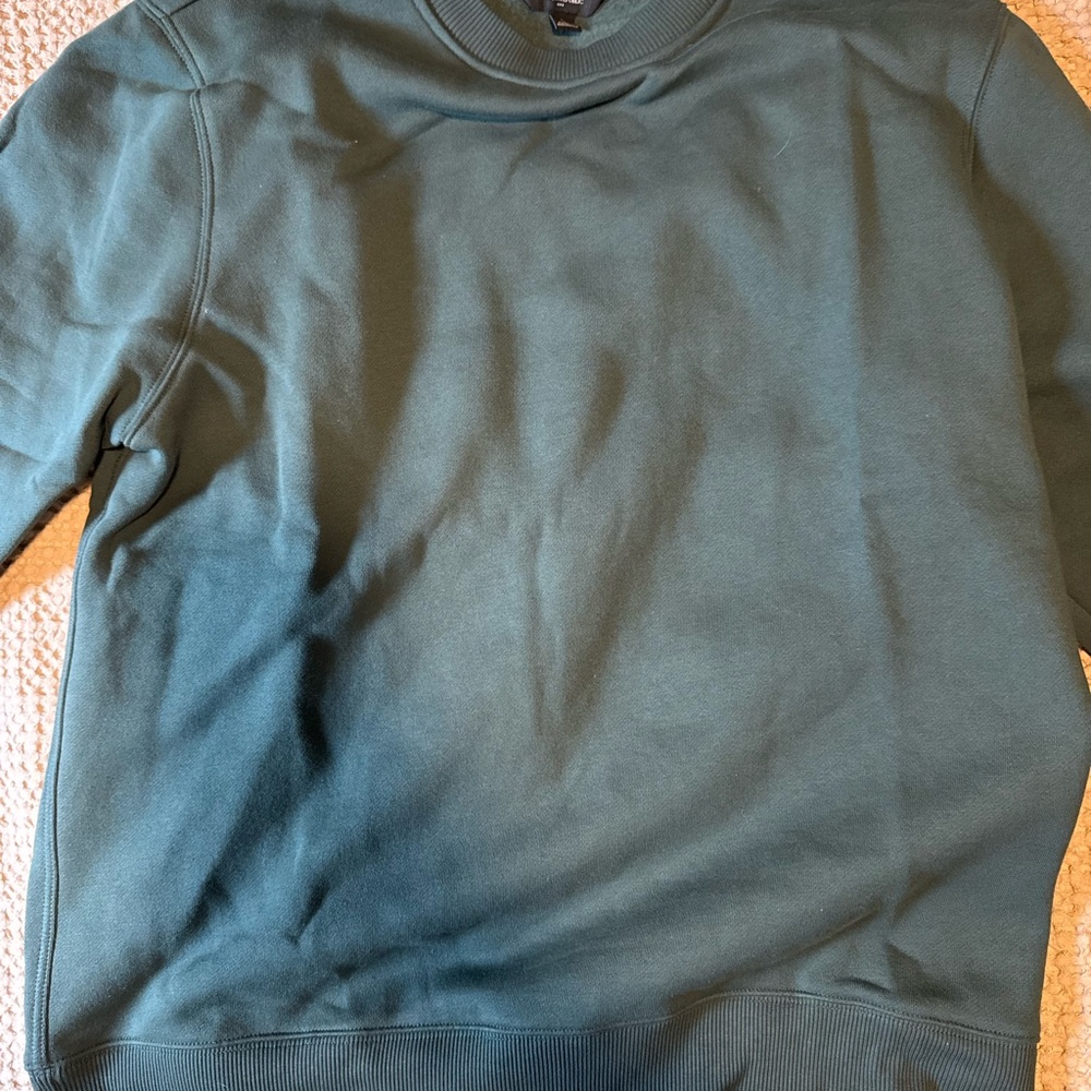 Banana Republic Men's Deep Teal Crewneck Sweater - WORN ONCE
